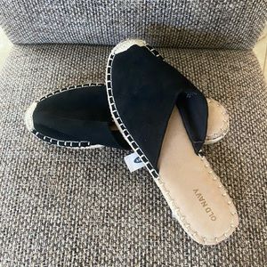 Womens Old Navy Espadrilles size 8 brand new with tags